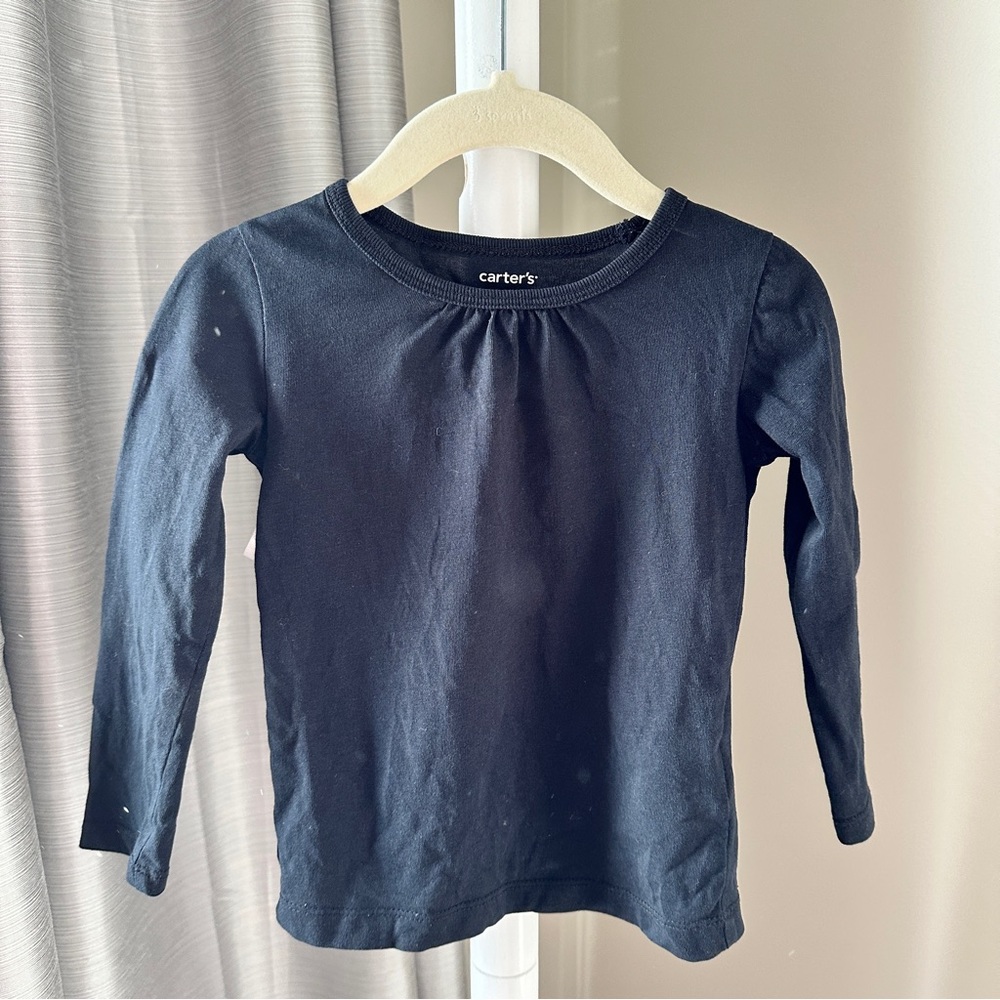 Carter’s Long Sleeve Black T-Shirt 2T